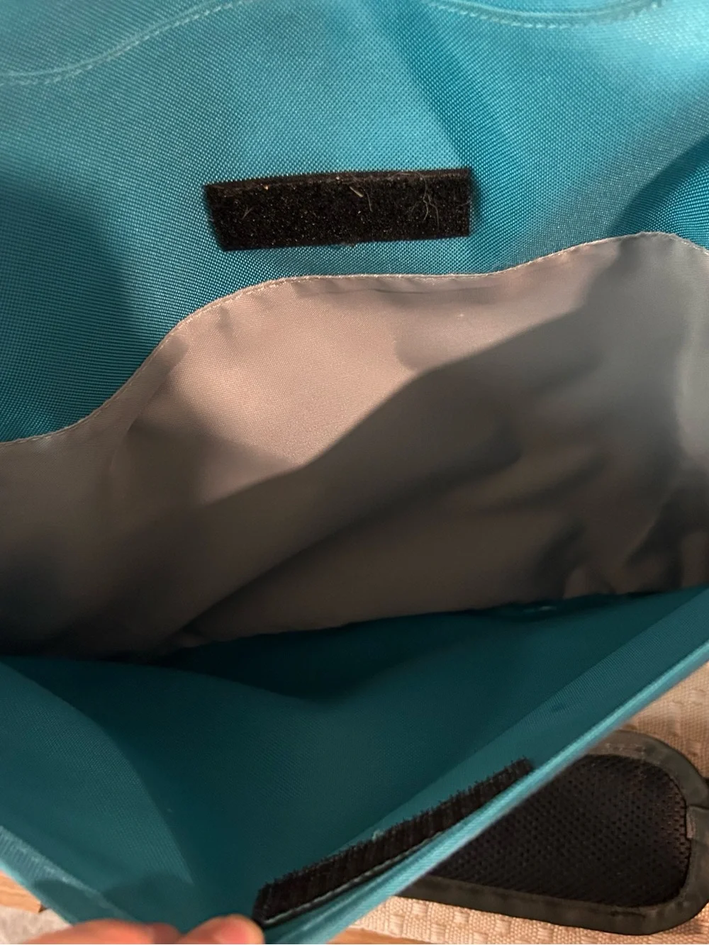 Patagonia Teal Messenger Bag with Reflective Trim